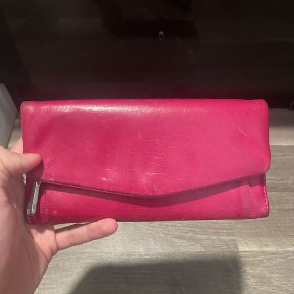 HOBO Handbags - VTG Hot Pink HOBO International Glazed Leather Continental Clutch Wallet